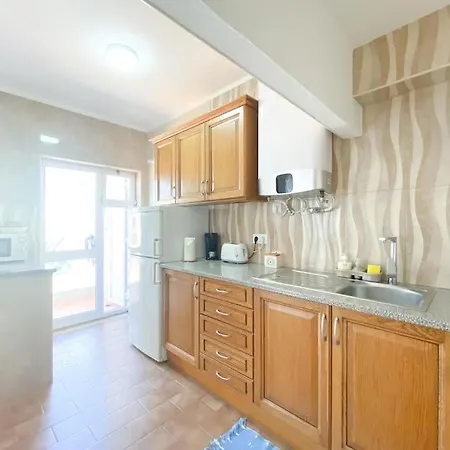 Family-friendly Semi-detached House In #1865 Hébergement de vacances Aljezur